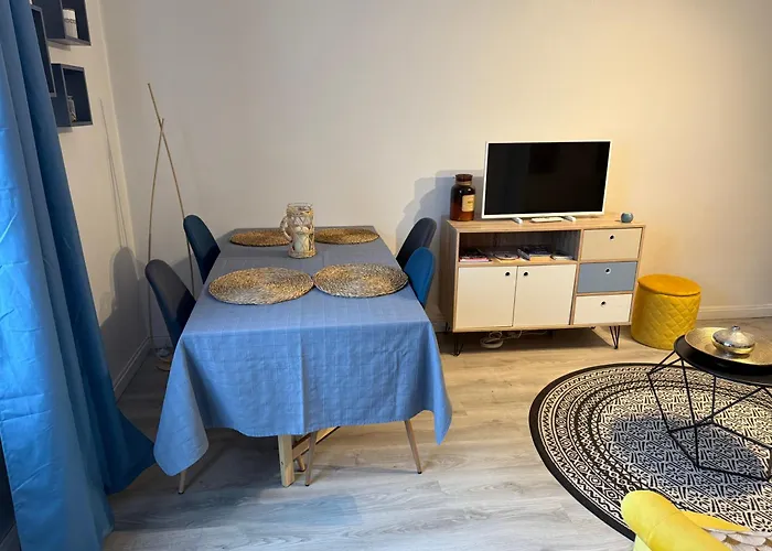 Le Du Faubourg Нанси